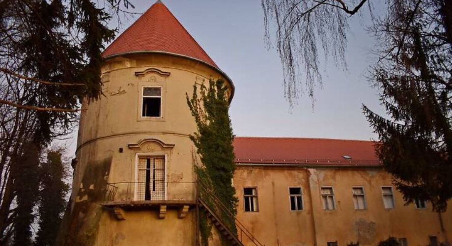 Dvorac Kerestinec, Croatia